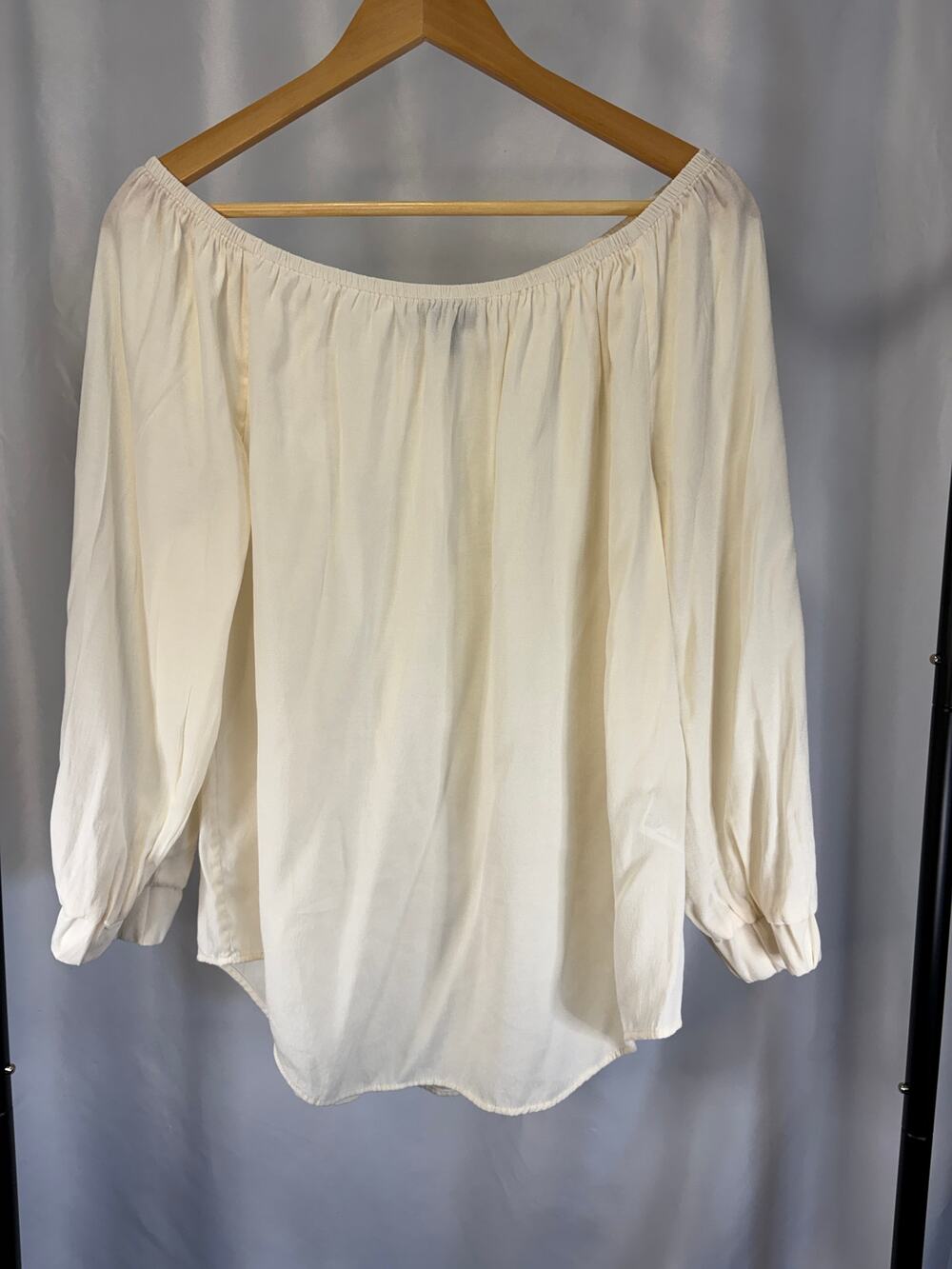 Banana Republic Women’s Small Ivory Off Shoulder Blouse 3/4 Sleeve Boho Top